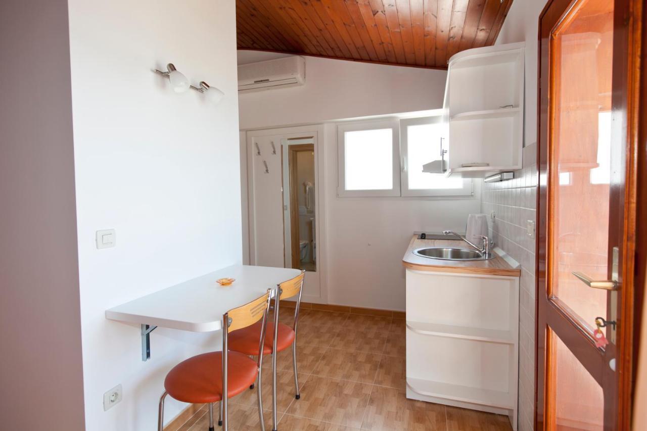 טוצפי Apartments Milana מראה חיצוני תמונה